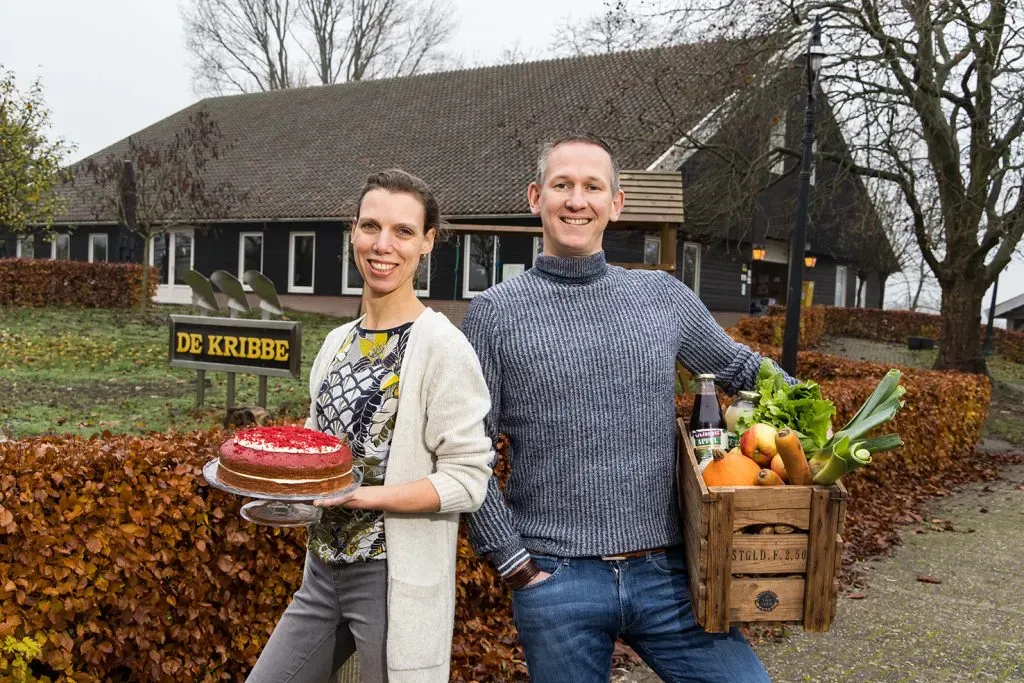 De uitbaters van De Kribbe bij Wilp